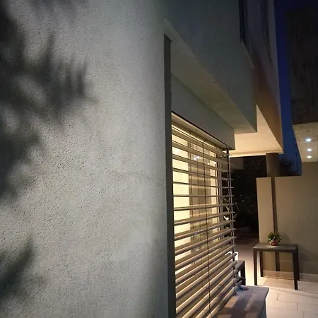 Art House Quartu - Margine Rosso-3