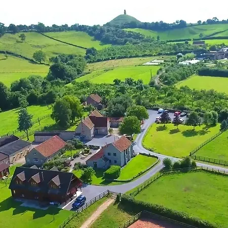 Middlewick Holiday Cottages-2