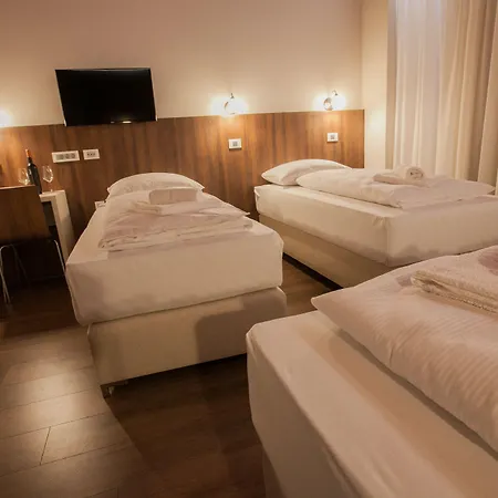 Eco Hotel Center Postojna-3