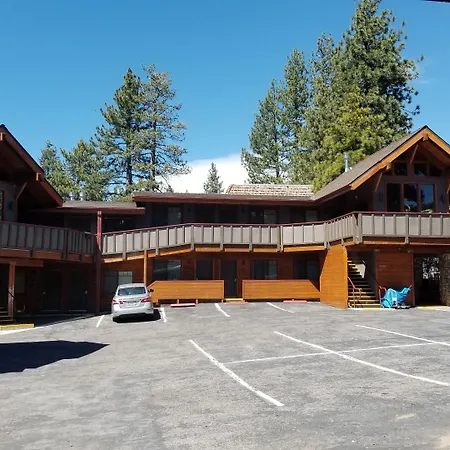 Gondola Lodge With Free Beach Voucher-2