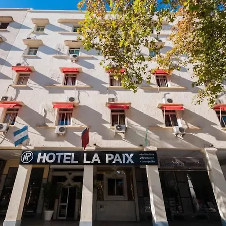 Hotel De La Paix-3