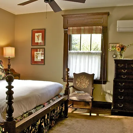 Hilltop Inn-2