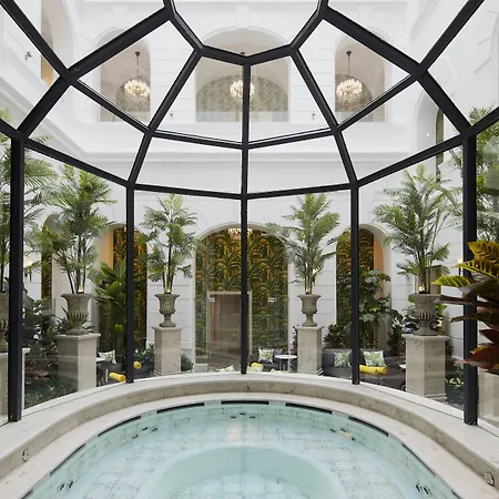 Mystery Hotel Budapest, Preferred Hotels & Resorts-3