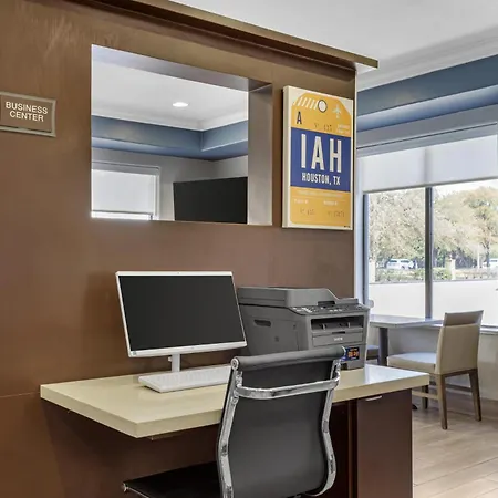 Best Western Plus North Houston Inn&Suites-3