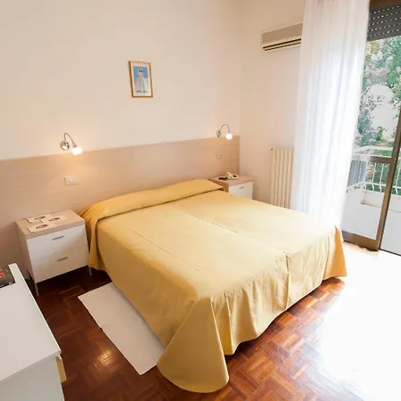 Hotel Rossini-2