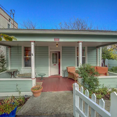 Carlisle Garden Suites-2
