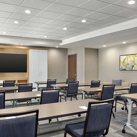 Hyatt House Bryan/College Station-3