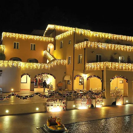Il Villaggio Di Giuele-2