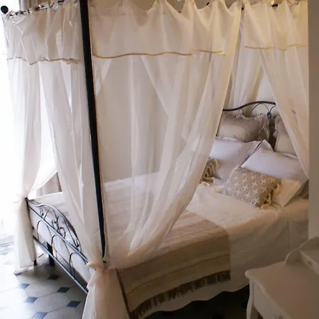 Garibaldi B&B-3