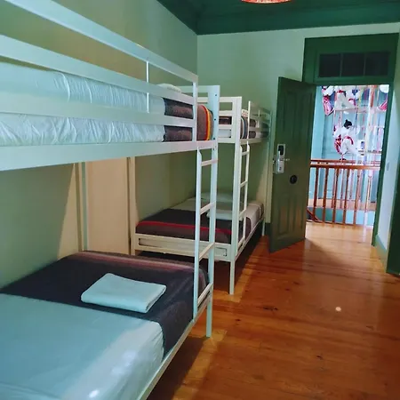 29 Madeira Hostel-3