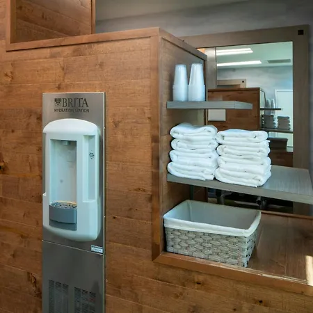 Fairfield Inn & Suites By Marriott Savannah Midtown-2