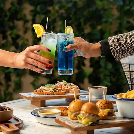 Holiday Inn & Suites - Dubai Festival City By Ihg-3