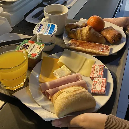 Brit Hotel Le Polder-3