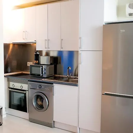 Oshun Sanchinarro Seasonal Living Lofts-3