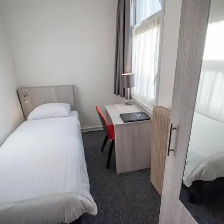 Hotel Crown-2