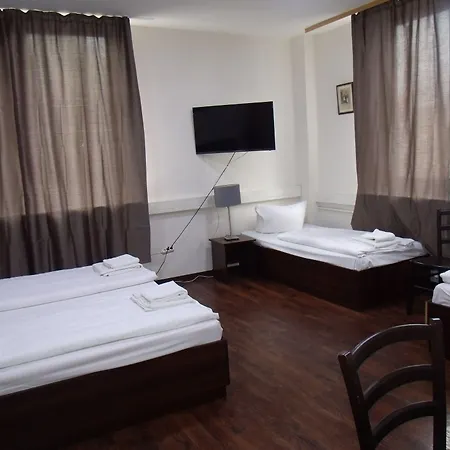 Hotel Arrival-3