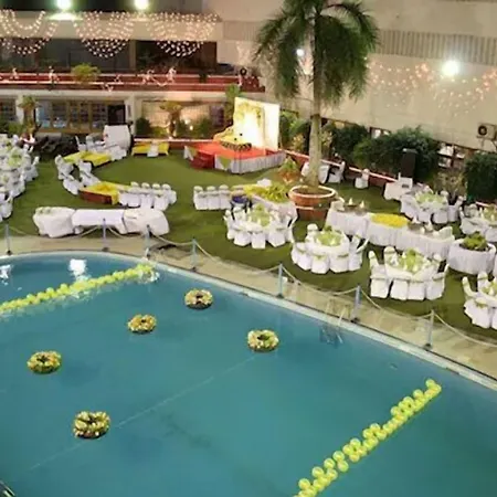 Regent Plaza Hotel & Convention Center-2
