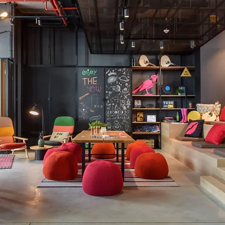 Moxy Lisbon City-3