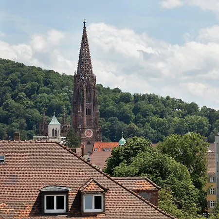 Courtyard By Marriott Freiburg-2