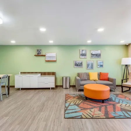 Woodspring Suites Bakersfield Airport-3