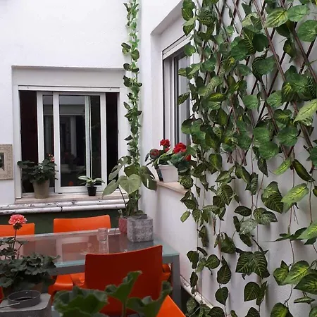 Malaga Centro Hostel (Adults Only)-3