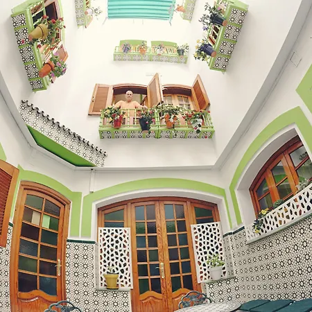 Charming Nerja Hostel-3