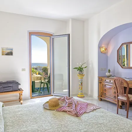 Hotel Zaro-2