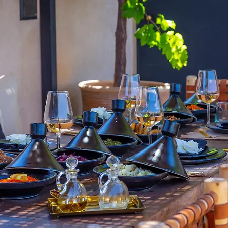 Riad Tajania-3
