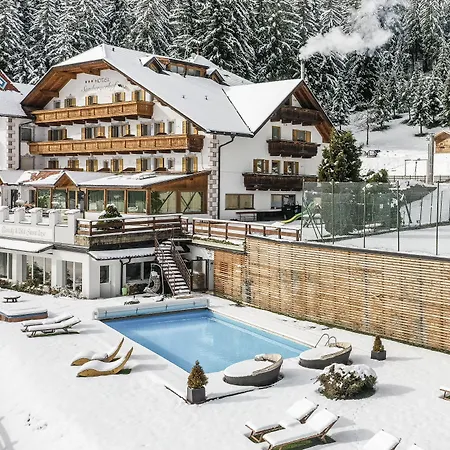 Granpanorama Wellnesshotel Sambergerhof Superior-2