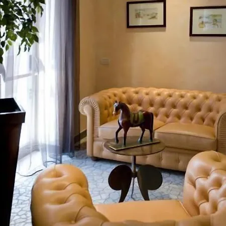 Hotel Italia-2