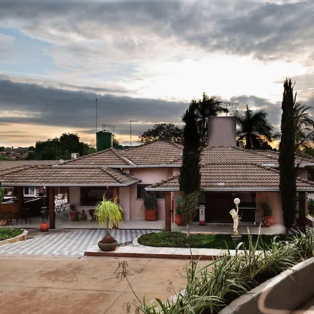 Hotel Pousada Villa Itália Olímpia-3