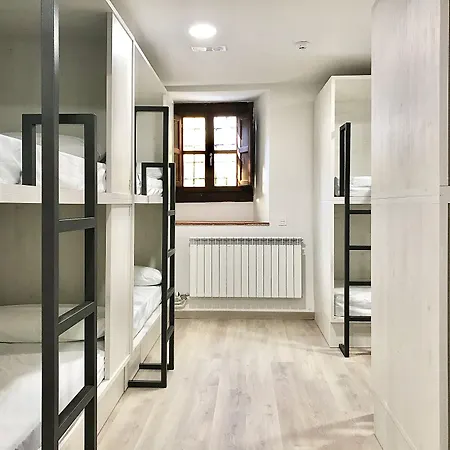 Hostel Quartier Leon Jabalquinto-3