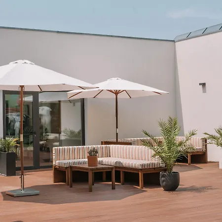 Bfresh Hotel - Padel, Pool & Fitness - Adults Only-2