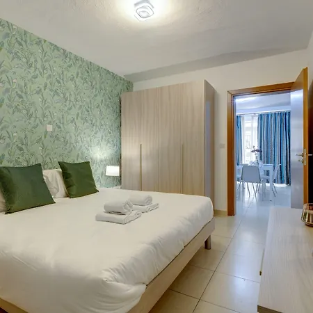 Sliema Tigne Suites-3