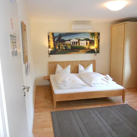 Quartier SansSouci Hostel-2