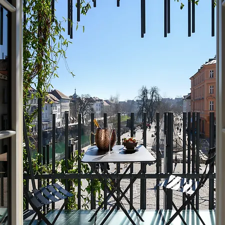 Zlata Ladjica Boutique Hotel-3