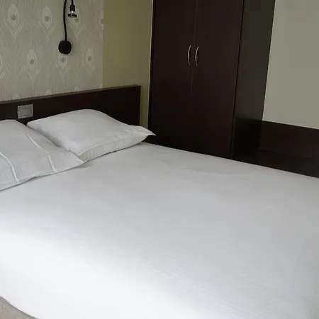 Hotel Corner House By Wp Hotels-3