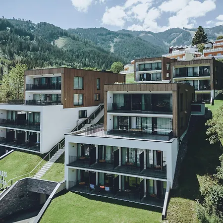 Nikolaus By Avenida Panoramic Wellness Suites-2