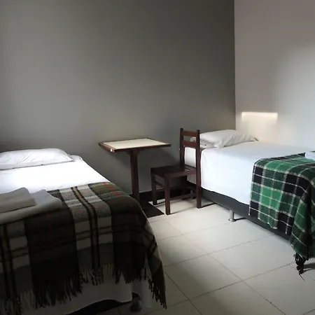 Hotel Economy 888 - Próximo a Praça da Estação e Rodoviária-3