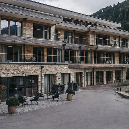 VAYA St Anton-3