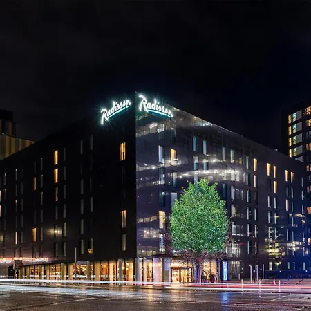 Radisson Hotel Manchester City Centre, A Verified Net Zero Hotel-3