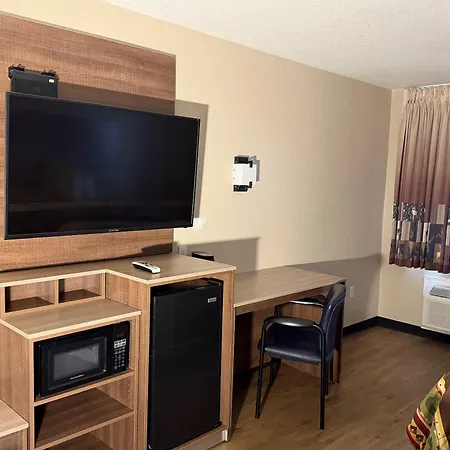 Booneslick Lodge - Neosho-2
