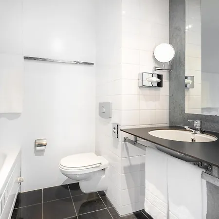 Select Hotel Maastricht-3