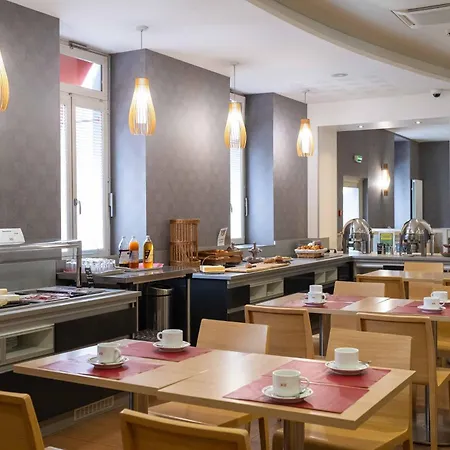 Logis Hotel De Bourgogne - Macon-3