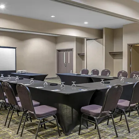 Best Western Plus Dartmouth Hotel&Suites-2