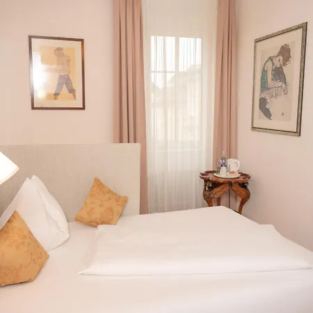 Boutique Hotel Goldenes Lamm Villach-2