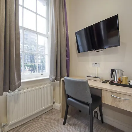 Oyo 24 Sussex, London Paddington-3