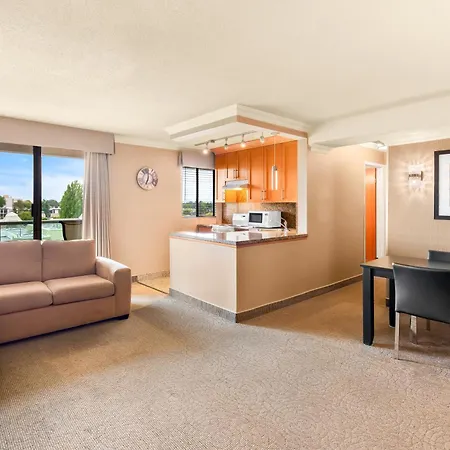Best Western Plus Inner Harbour Hotel-2