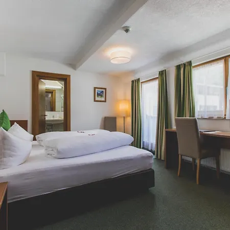 Hotel Montfort-2