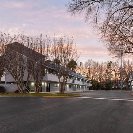 Days Inn By Wyndham Charlotte University-2